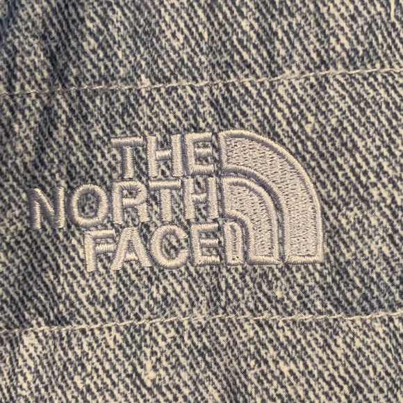 The North Face Reversible Jacket - Picture 3 of 5